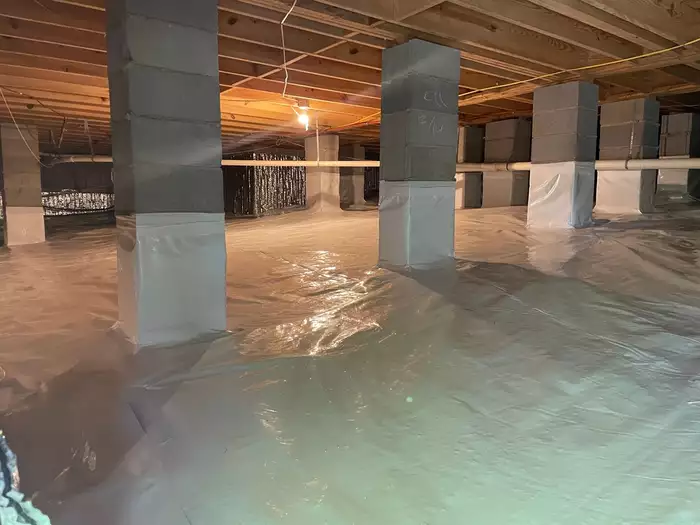 Clean Crawl Space with Encapsulation